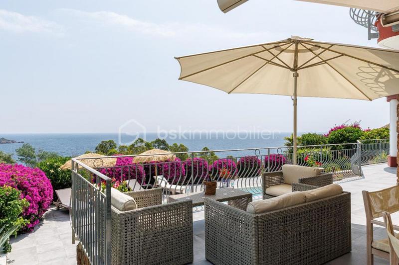 Villa - 219 m² - 5 pièces