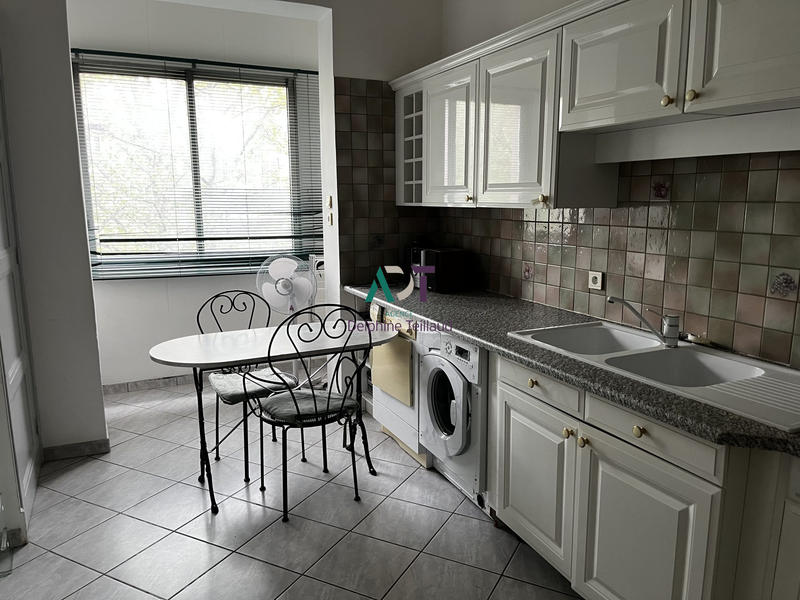 Appartement - 85 m² - 3 pièces