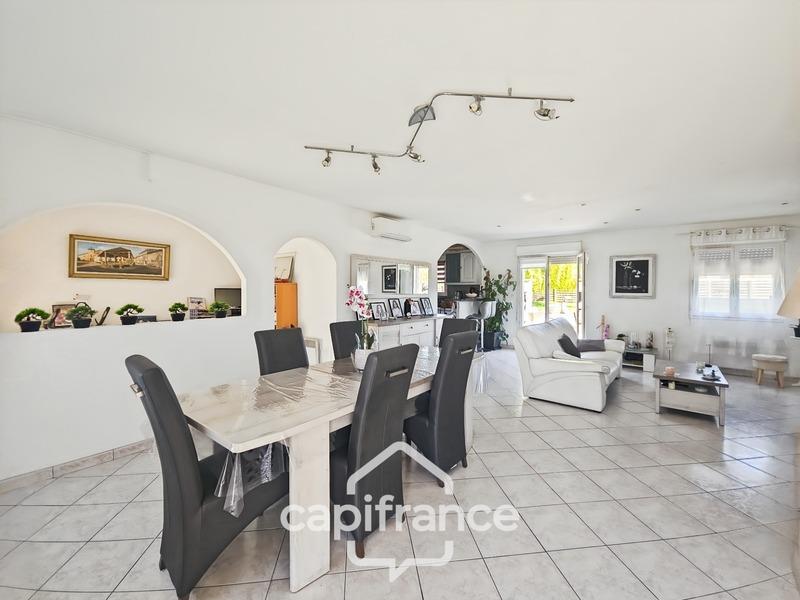 Maison - 96 m² - 5 pièces