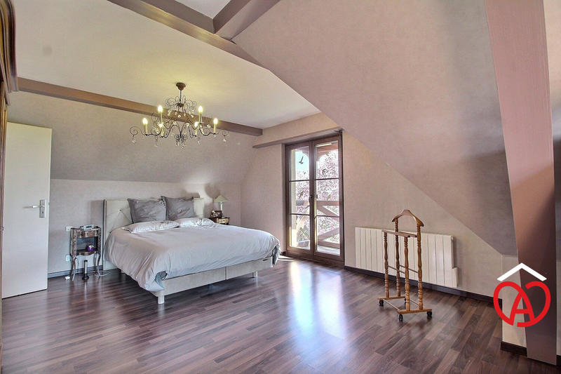 Maison - 165 m² - 6 pièces