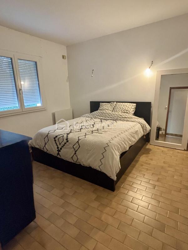 Maison - 187 m² - 7 pièces