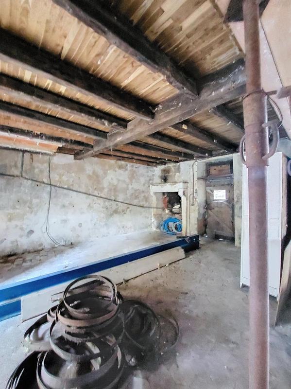 Maison - 180 m² - 5 pièces