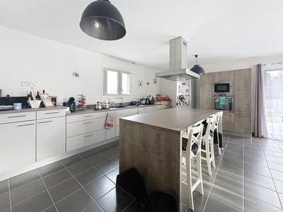 Maison - 109 m² - 4 pièces