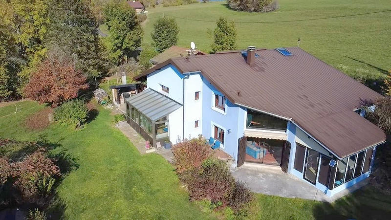 Maison - 230 m² - 7 pièces