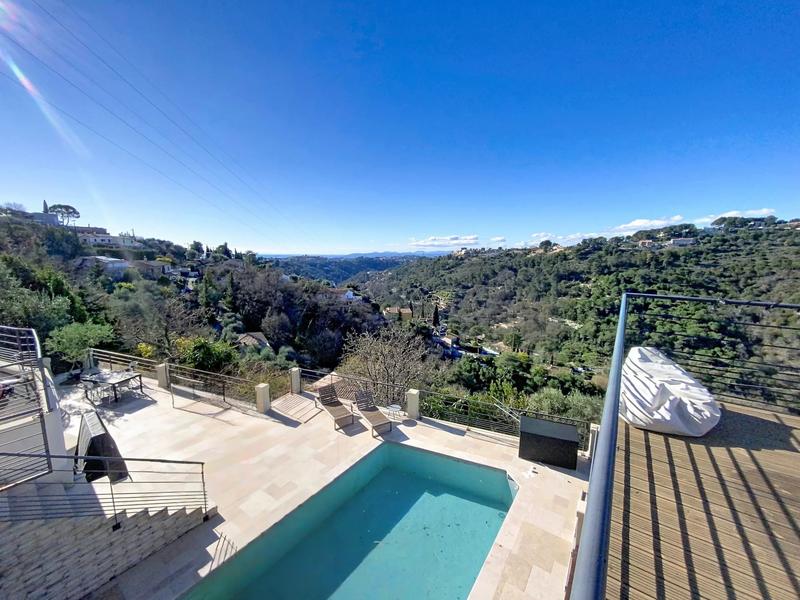 Villa - 144 m² - 5 pièces