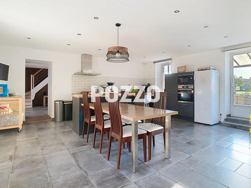 Maison - 173 m² - 7 pièces