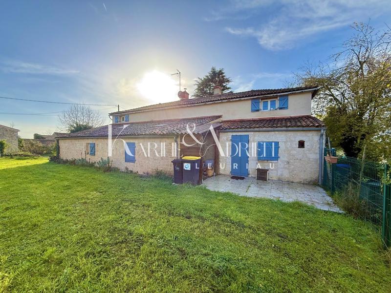 Maison - 201 m² - 7 pièces