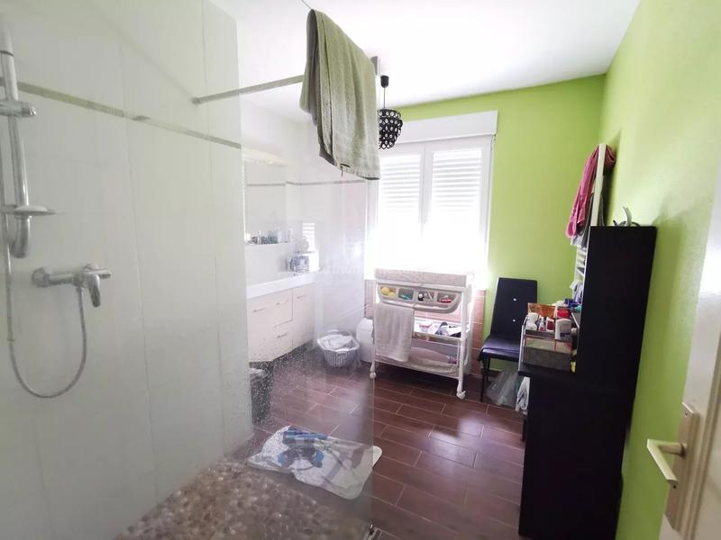 Maison - 98 m² - 5 pièces