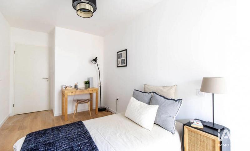 Maison - 99 m² - 5 pièces