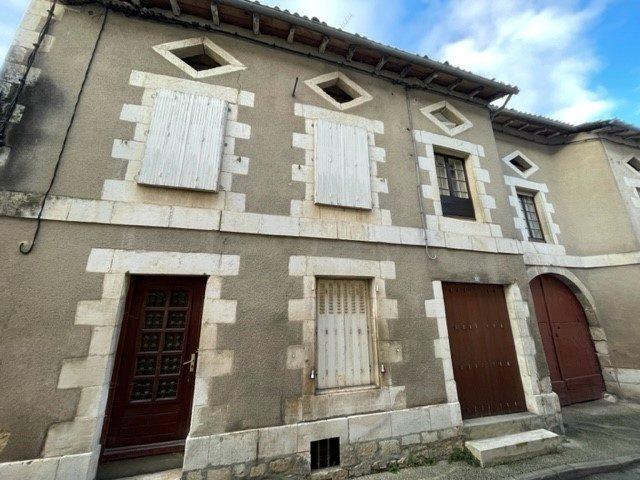 Maison ancienne - 200 m² - 10 pièces