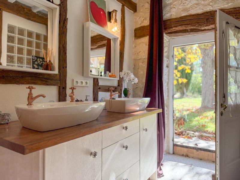 Maison - 363 m² - 10 pièces