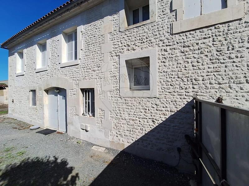 Maison de village - 193 m² - 7 pièces