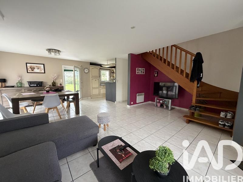 Maison - 88 m² - 6 pièces