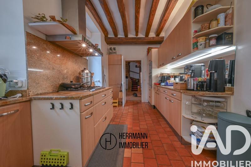 Maison - 300 m² - 8 pièces