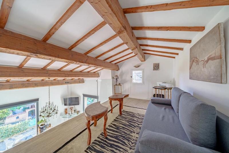 Propriété - 152 m² - 5 pièces