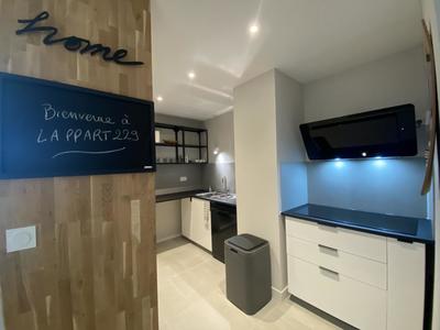 Appartement - 105 m² - 7 pièces