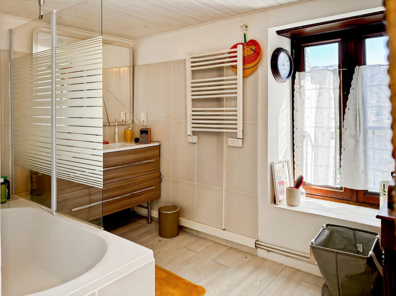 Maison - 88 m² - 4 pièces