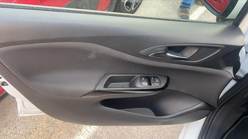 Opel Corsa V 1.4 i 90 Design