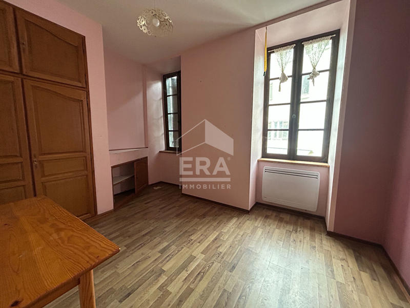 Maison - 172 m² - 9 pièces