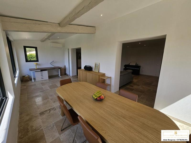 Maison - 185 m² - 5 pièces