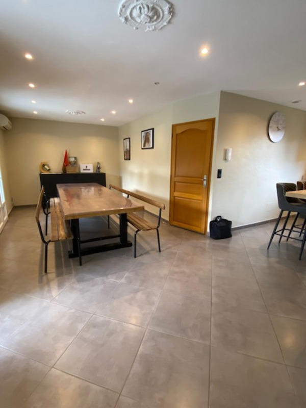 Maison - 166 m² - 7 pièces