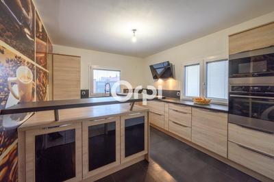 Maison - 147 m² - 4 pièces