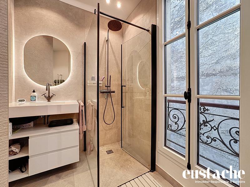 Appartement - 97 m² - 5 pièces