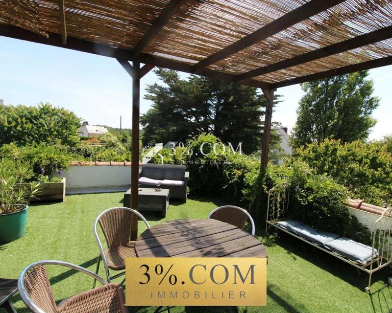 Maison - 290 m² - 9 pièces