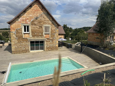 Maison - 230 m² - 7 pièces