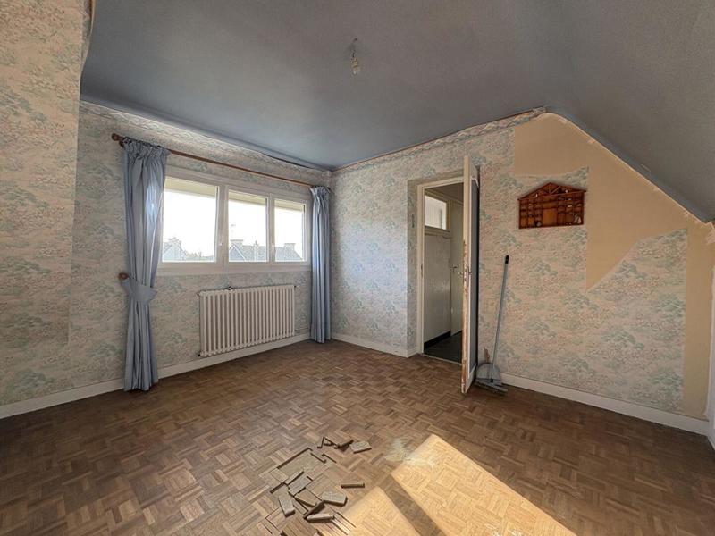 Maison - 111 m² - 6 pièces