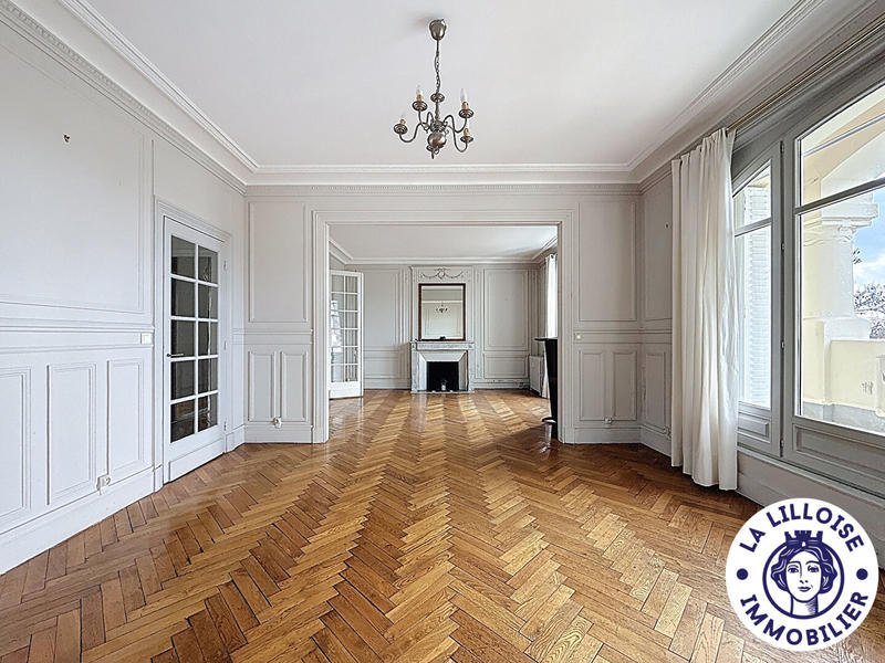 Appartement - 146 m² - 6 pièces