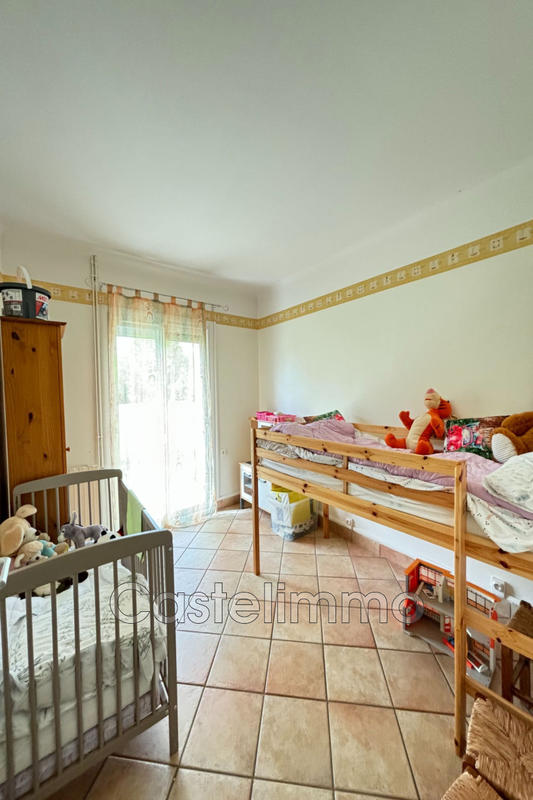 Maison - 370 m² - 10 pièces