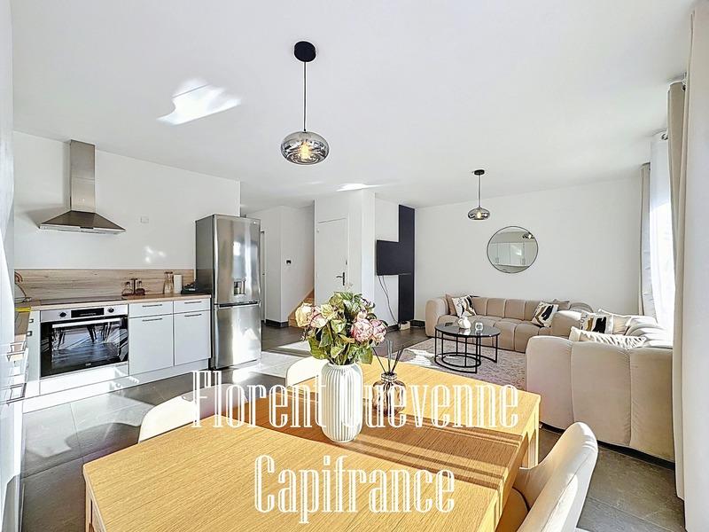 Maison - 83 m² - 4 pièces