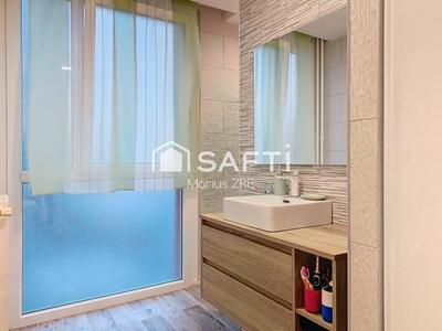 Appartement - 100 m² - 6 pièces