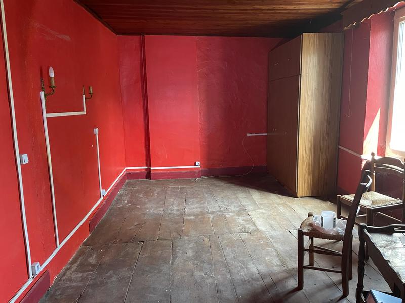 Maison - 200 m² - 7 pièces