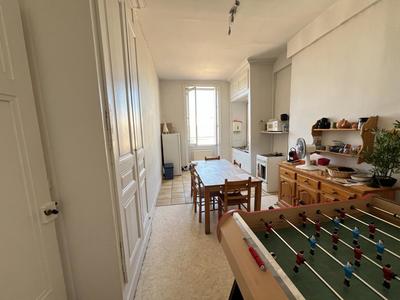 Appartement bourgeois - 93 m² - 4 pièces