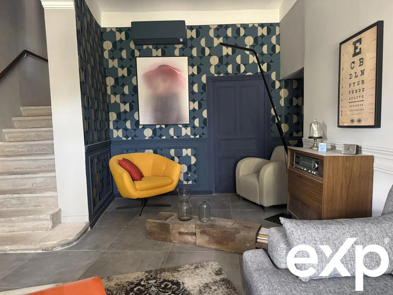 Maison traditionnelle - 400 m² - 12 pièces