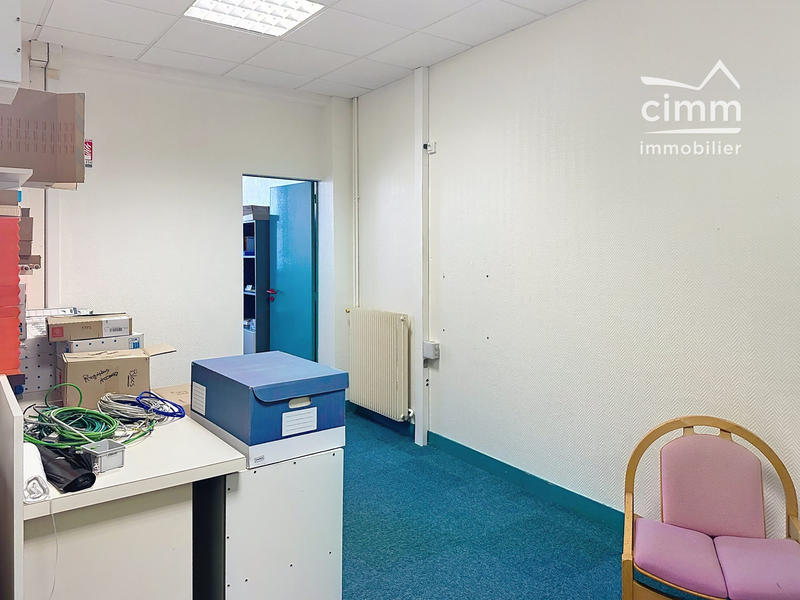 Bureau - 79 m² - 2 pièces