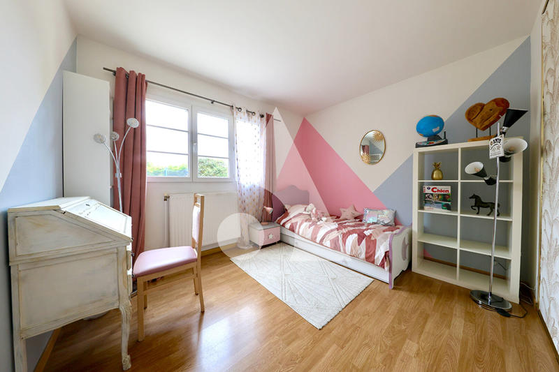 Maison - 140 m² - 7 pièces