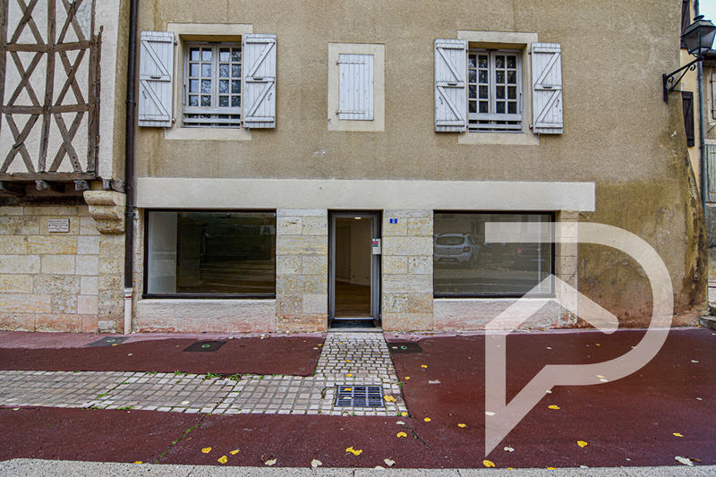 Local commercial - 81 m² - 2 pièces