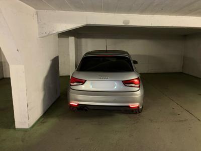 Parking / Garage - 12 m²