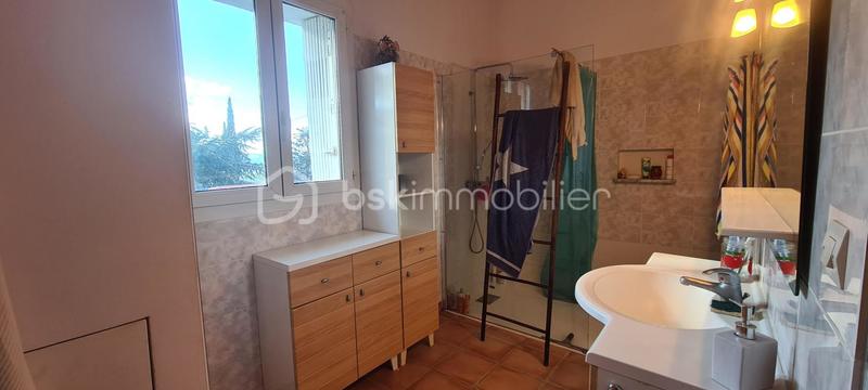 Propriété - 110 m² - 5 pièces