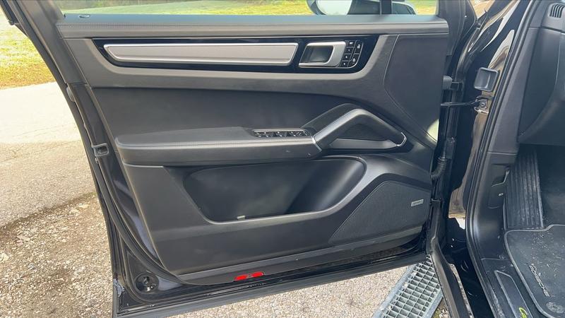 Porsche Cayenne 3.0 E-Hybrid 462 4x4 Tiptronic 8 .