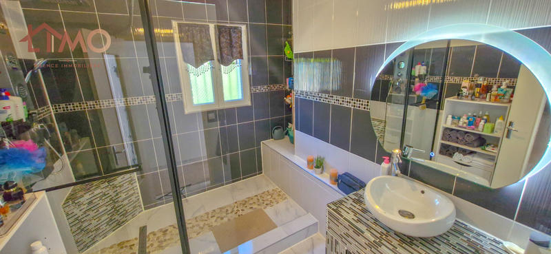 Maison de ville - 178 m² - 10 pièces