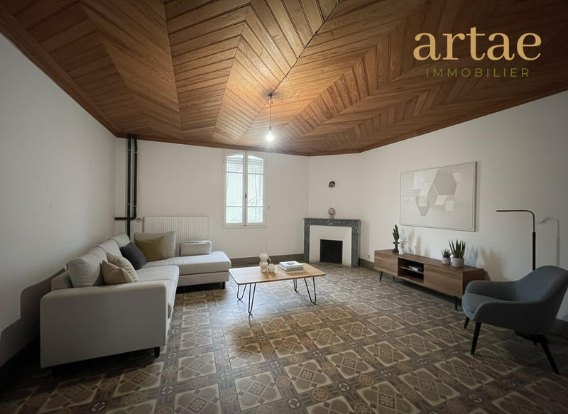 Maison ancienne - 176 m² - 7 pièces