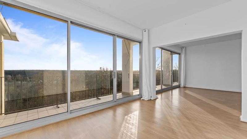 Appartement - 147 m² - 7 pièces