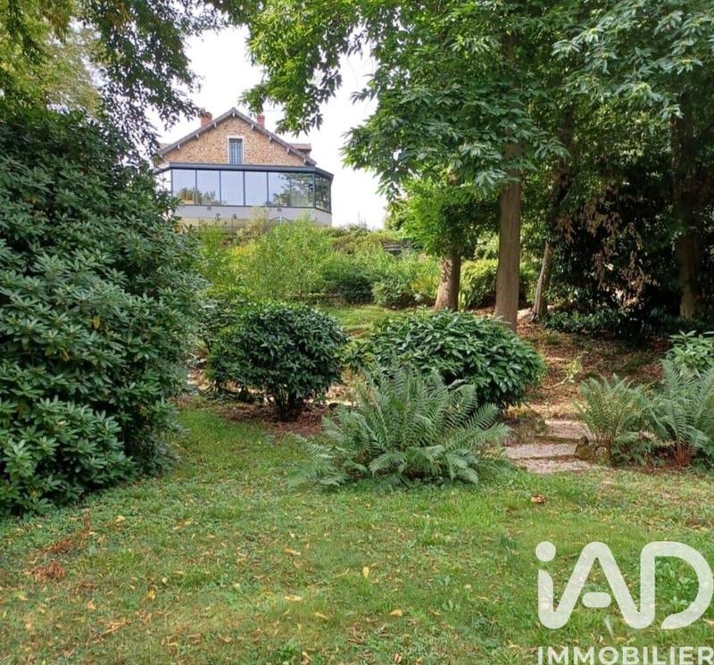 Maison - 140 m² - 7 pièces