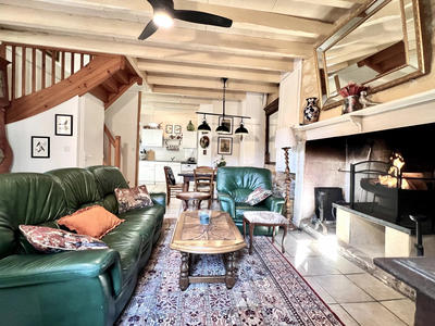 Maison traditionnelle - 81 m² - 6 pièces