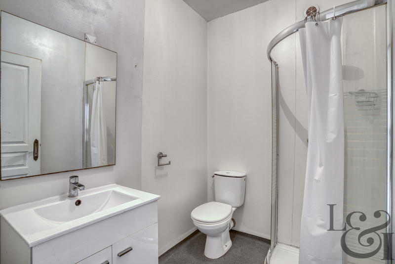 Maison - 304 m² - 16 pièces