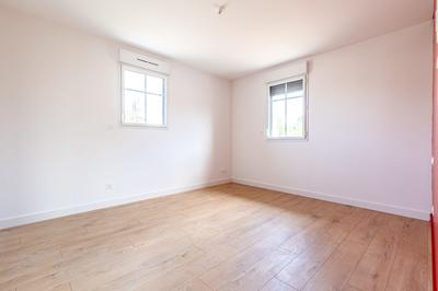 Maison - 141 m² - 6 pièces